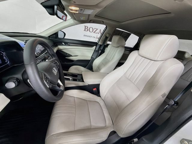 Used 2018 Honda Accord Touring image 25