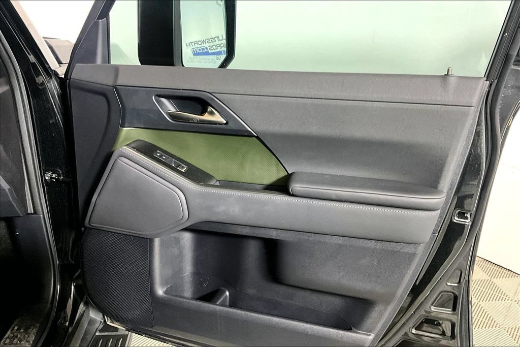 Used 2024 Lexus GX 550 AWD/4WD image 19