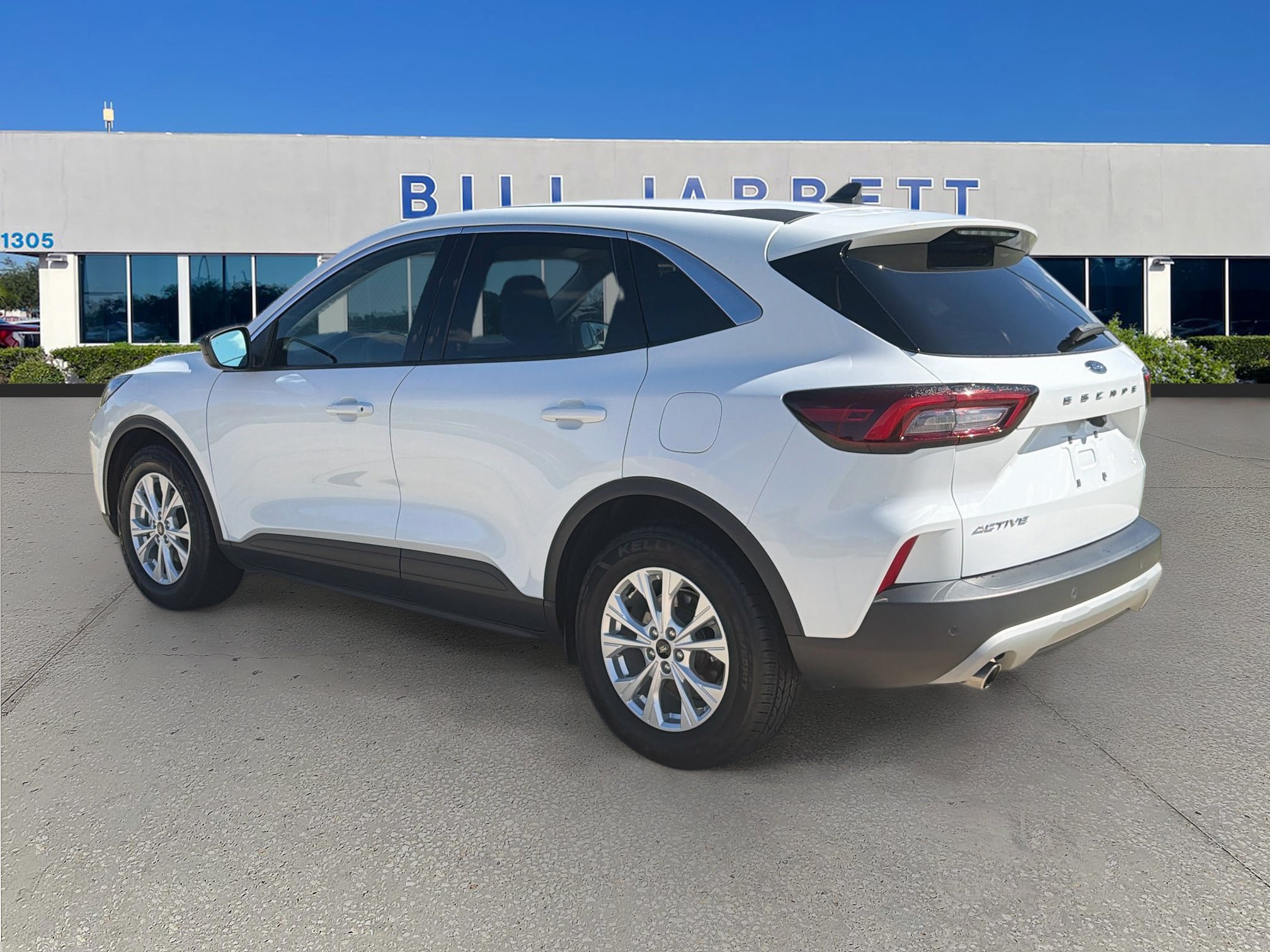 Certified 2023 Ford Escape Active FWD image 5
