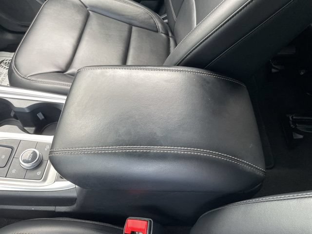 Certified 2024 Ford Explorer XLT w/ Equipment Group 202A AWD/4WD image 18