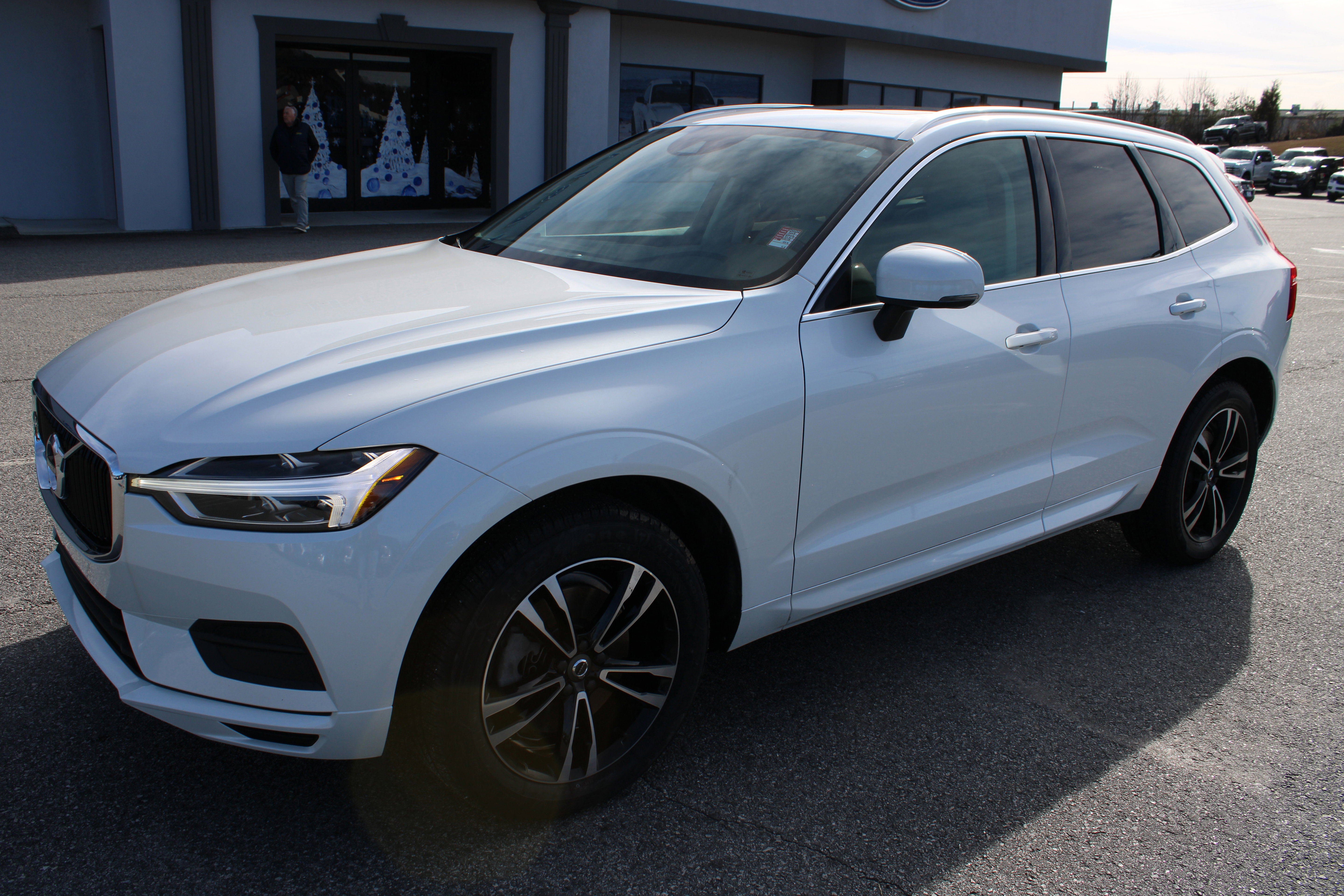Used 2018 Volvo XC60 T6 Momentum w/ Protection Package Premier video 2