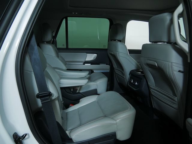 Certified 2025 Ford Expedition Active AWD/4WD image 12