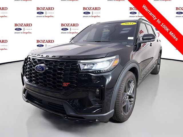 Certified 2025 Ford Explorer ST AWD/4WD image 3