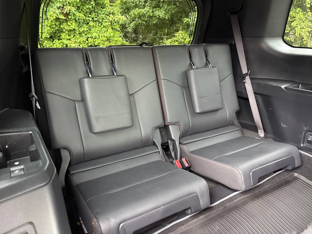 Used 2024 Lexus GX 550 w/ Accessory Package (Z1) AWD/4WD image 32