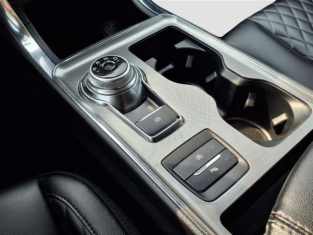 Certified 2024 Ford Edge Titanium AWD/4WD image 11