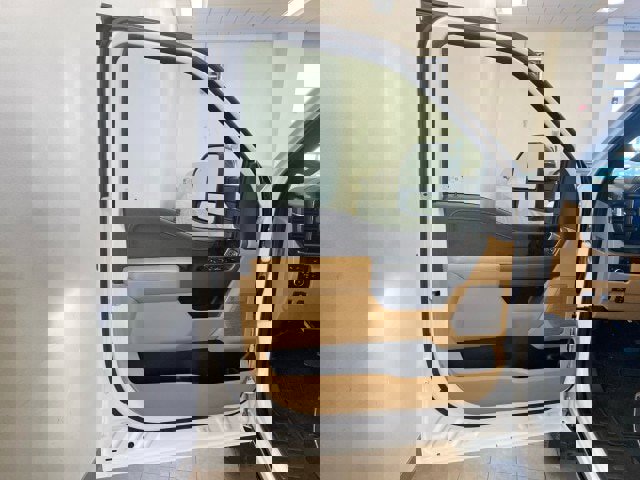 Certified 2024 Ford F350 Lariat w/ Lariat Ultimate Package image 16