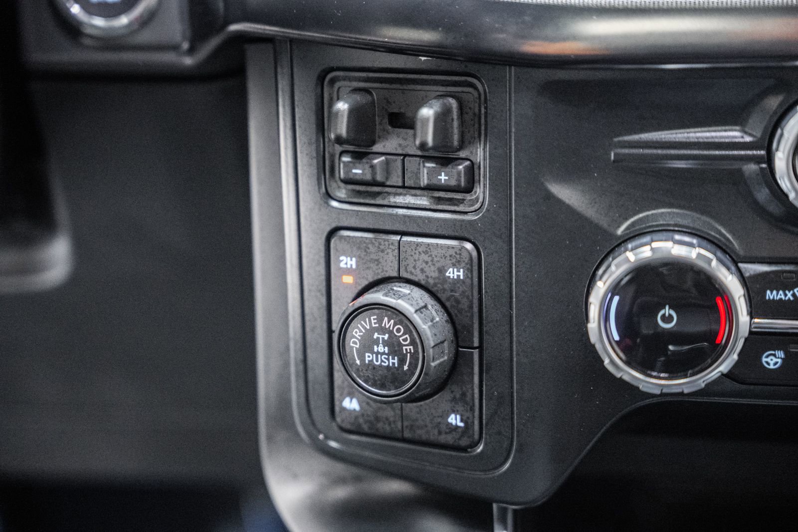 Certified 2025 Ford F150 Raptor image 33