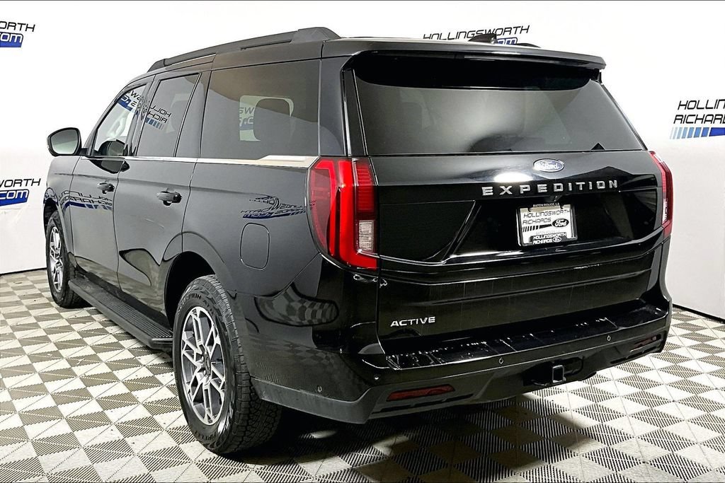 Certified 2025 Ford Expedition Active AWD/4WD image 8