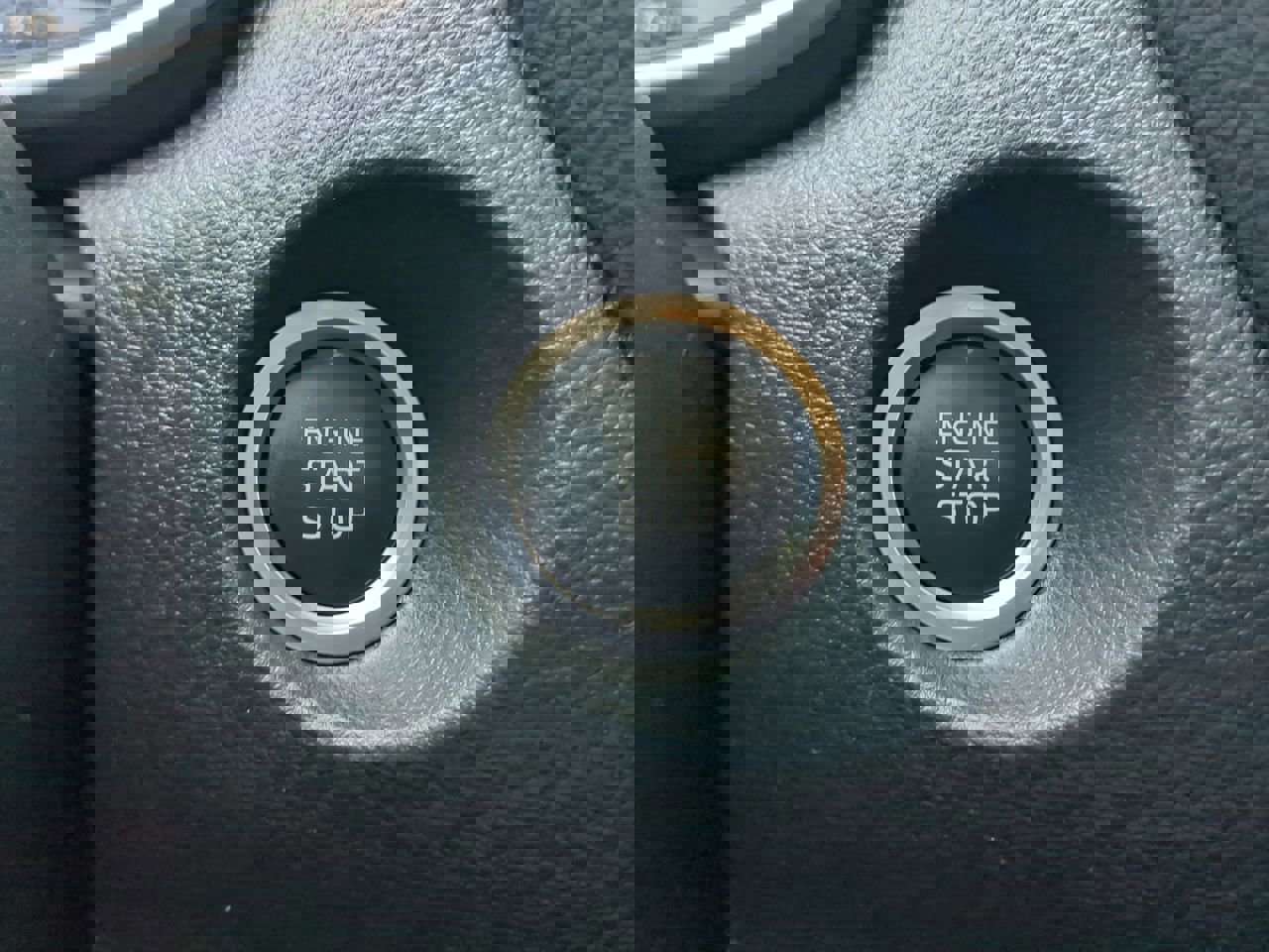 Used 2023 Toyota Corolla Cross XLE w/ Convenience Package image 27