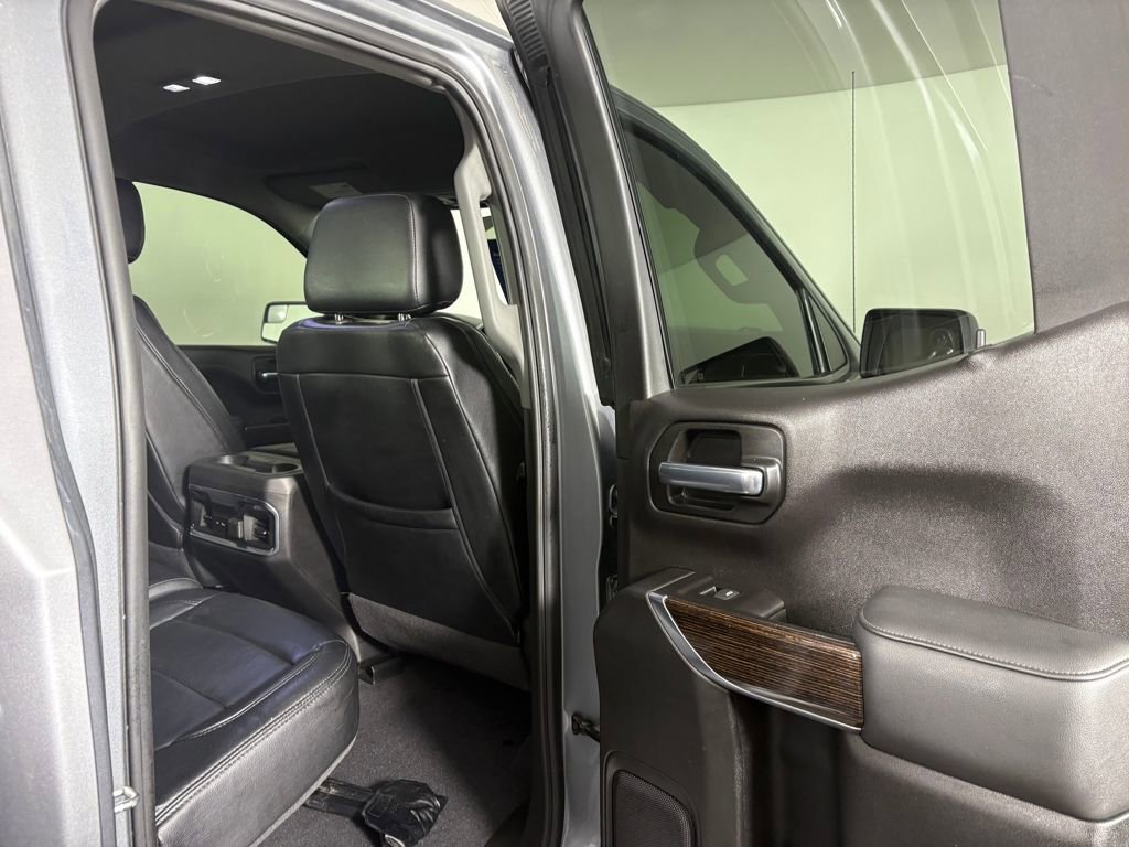 Used 2020 GMC Sierra 1500 Elevation w/ Elevation Value Package image 32