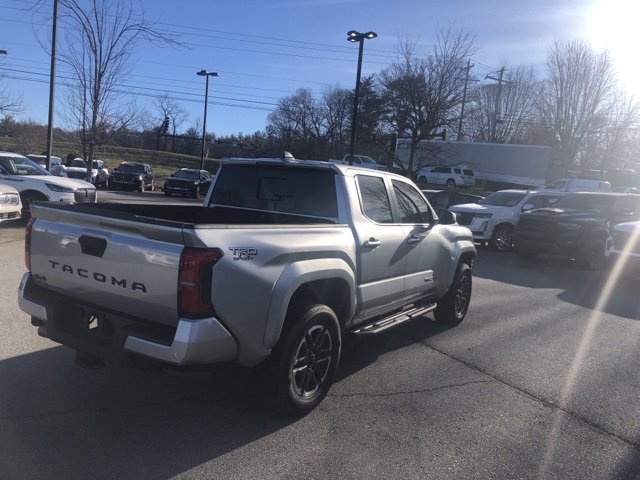 Used 2024 Toyota Tacoma TRD Sport image 4