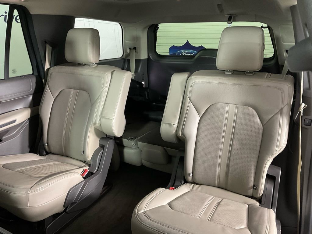 Certified 2018 Ford Expedition Limited w/ Equipment Group 301A image 16