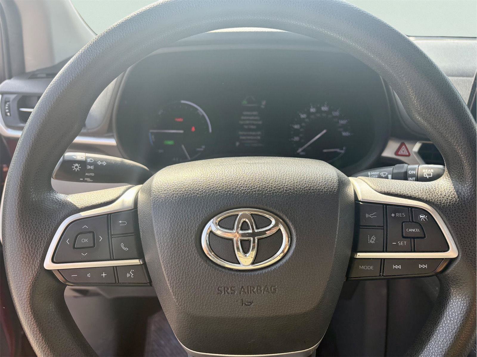 Used 2021 Toyota Sienna LE FWD image 15