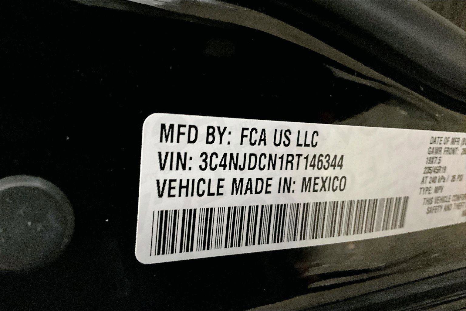 Used 2024 Jeep Compass Limited w/ High Altitude Package image 32