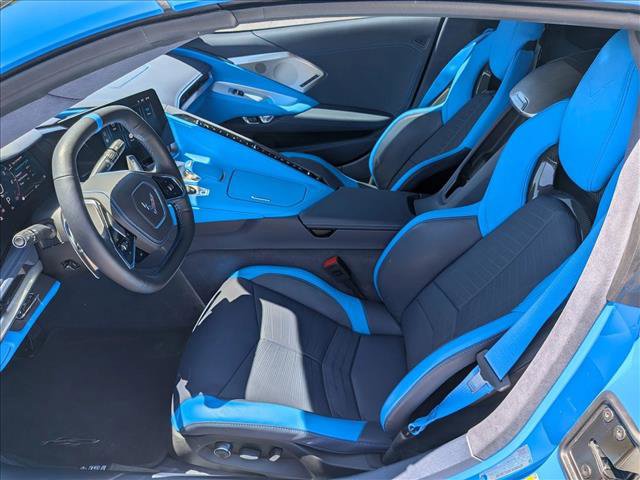 Used 2025 Chevrolet Corvette Stingray Premium Cpe w/ Z51 Performance Package RWD image 19