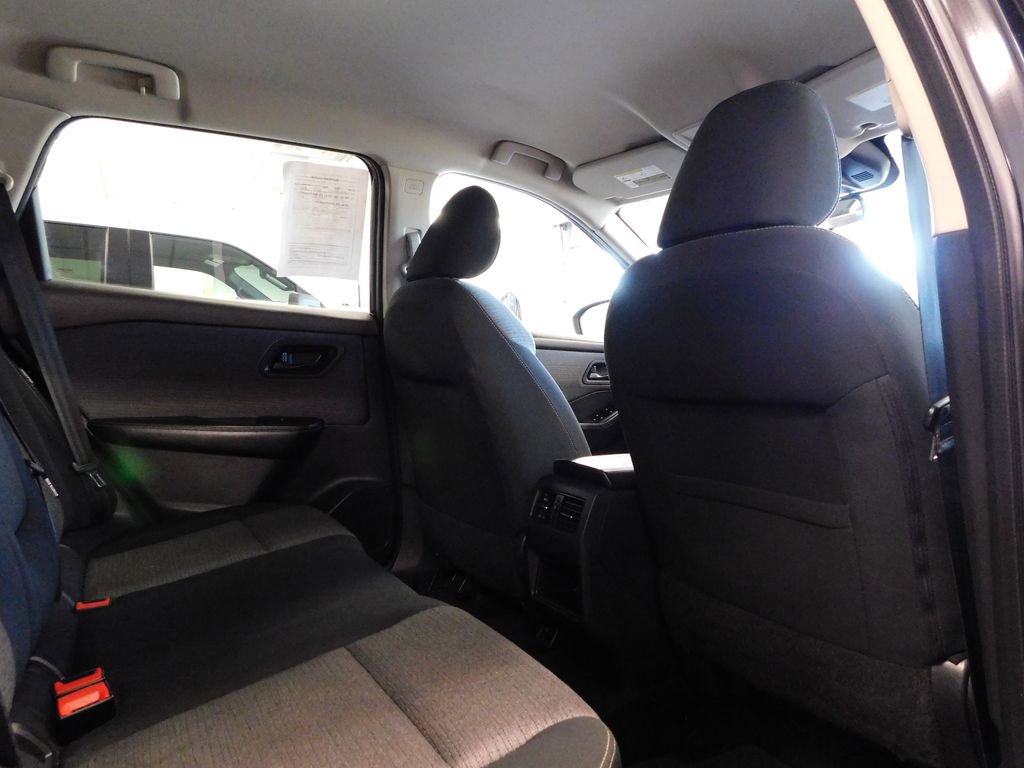 Used 2021 Nissan Rogue S AWD/4WD image 37