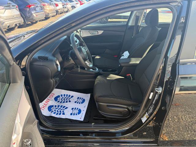 Used 2024 Kia Forte LX image 11