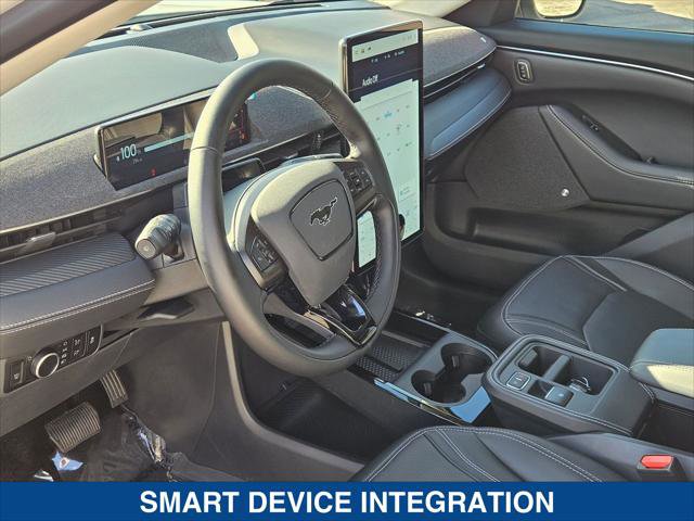 Certified 2025 Ford Mustang Mach-E Premium image 13