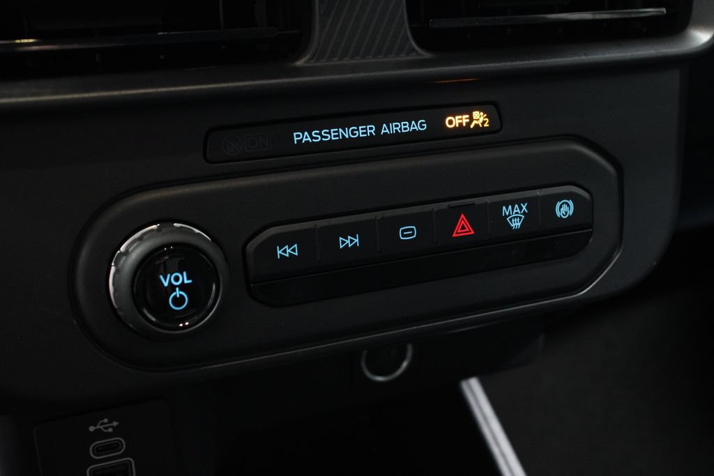 Certified 2026 Ford Maverick XL AWD/4WD image 32