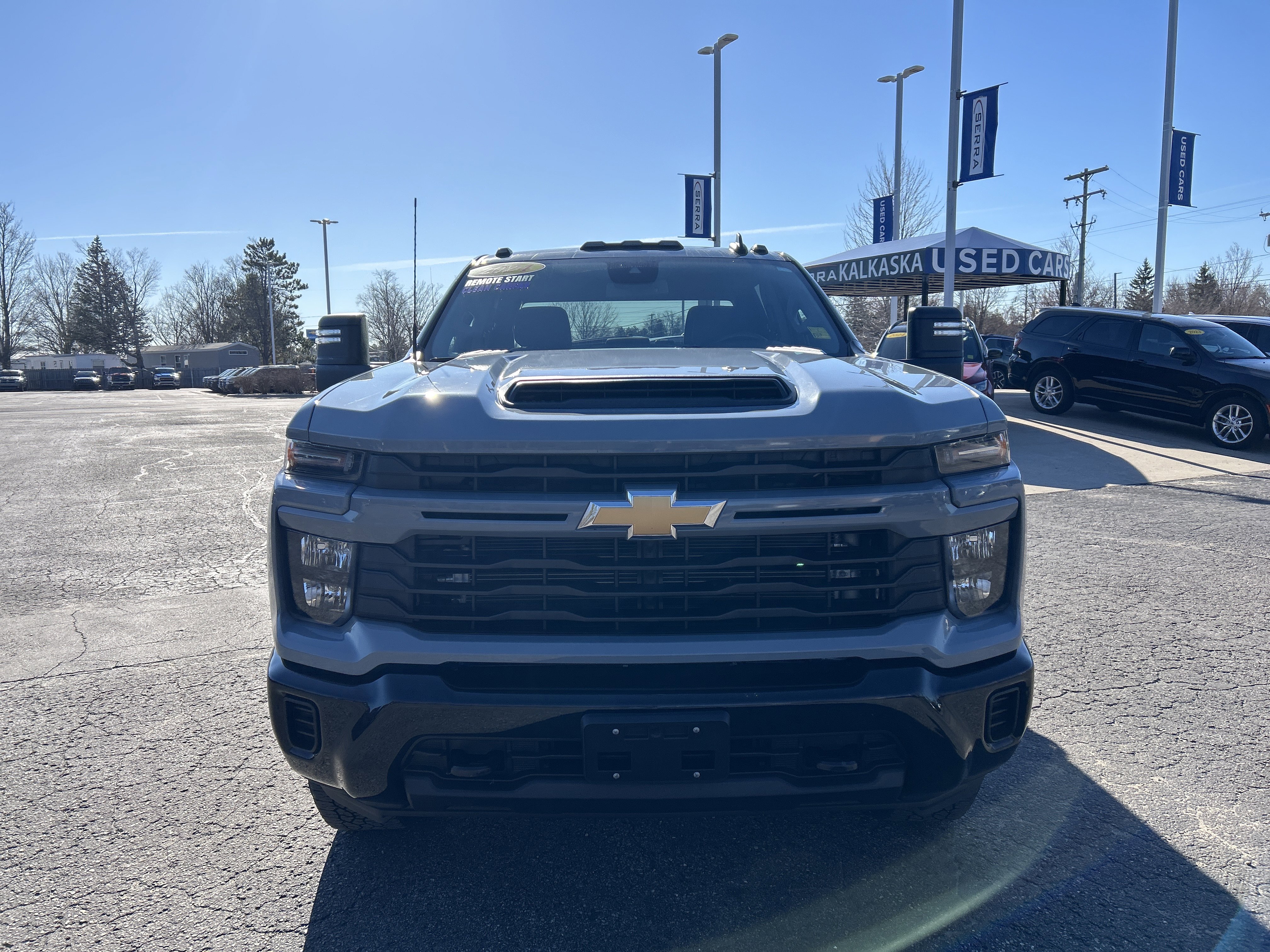 Used 2024 Chevrolet Silverado 2500 Custom w/ Custom Value Package image 9