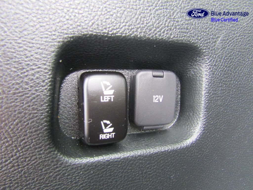 Certified 2023 Ford Edge Titanium w/ Equipment Group 301A AWD/4WD image 28