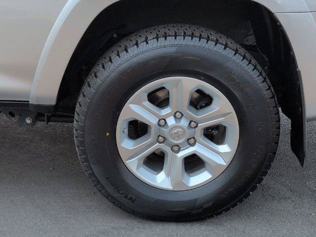 Used 2021 Toyota 4Runner SR5 RWD image 33