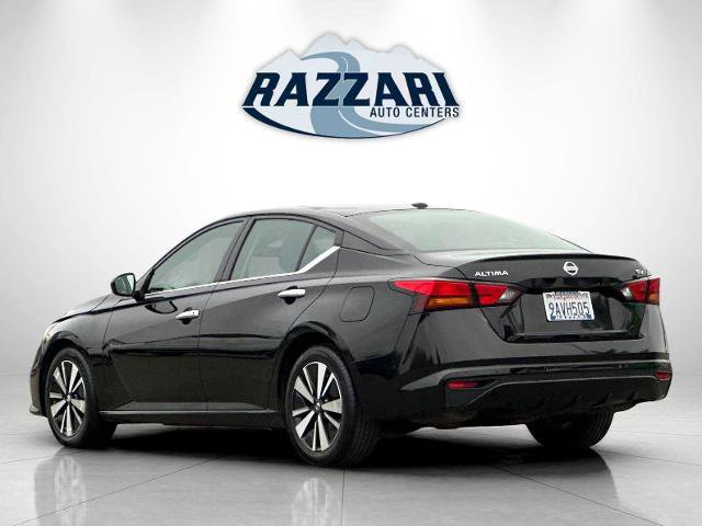 Used 2022 Nissan Altima 2.5 SV image 3