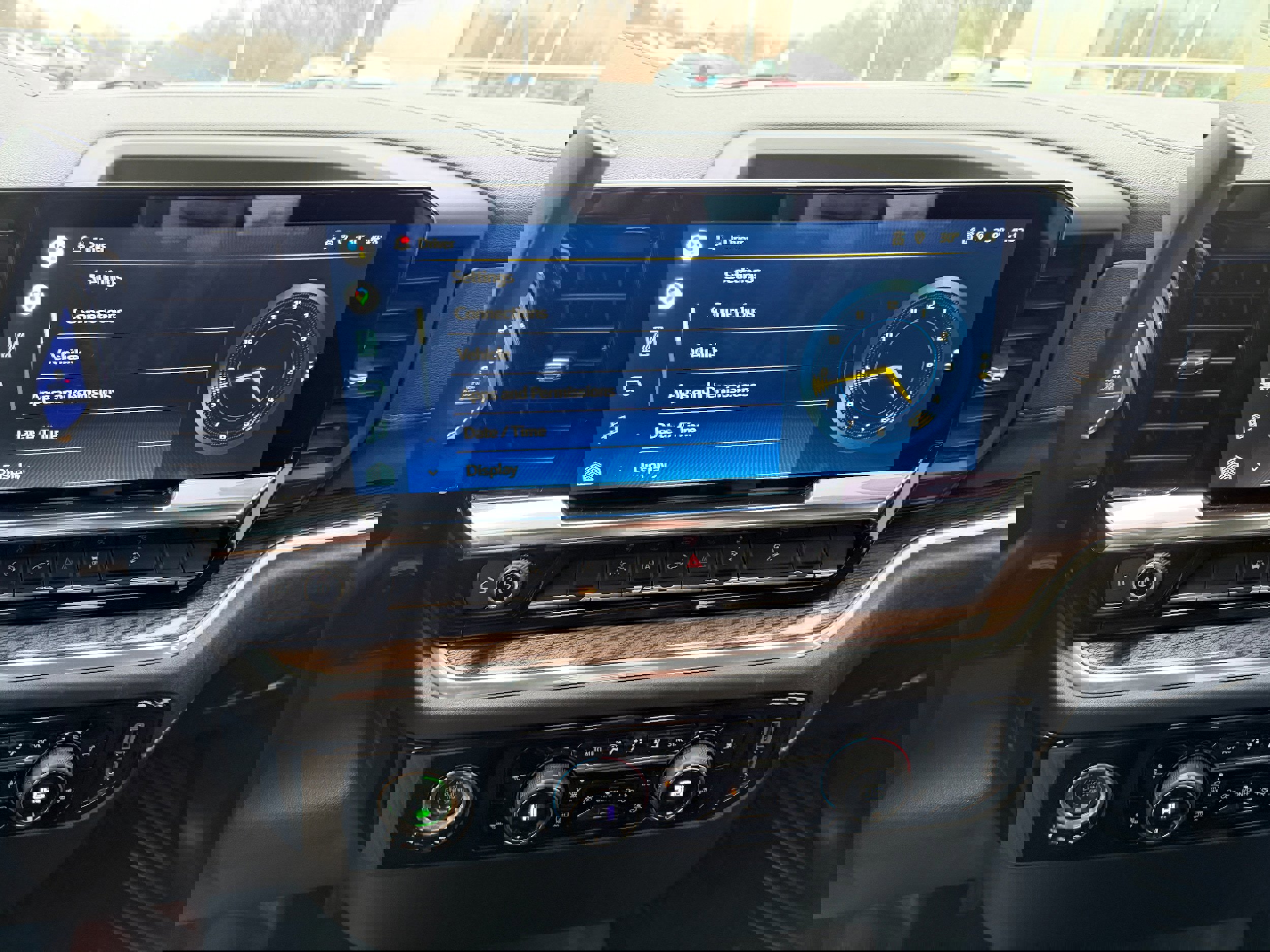 Used 2022 Chevrolet Silverado 1500 LT w/ Z71 Off-Road Package image 25