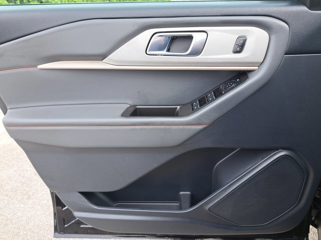 Certified 2025 Ford Explorer Active image 23