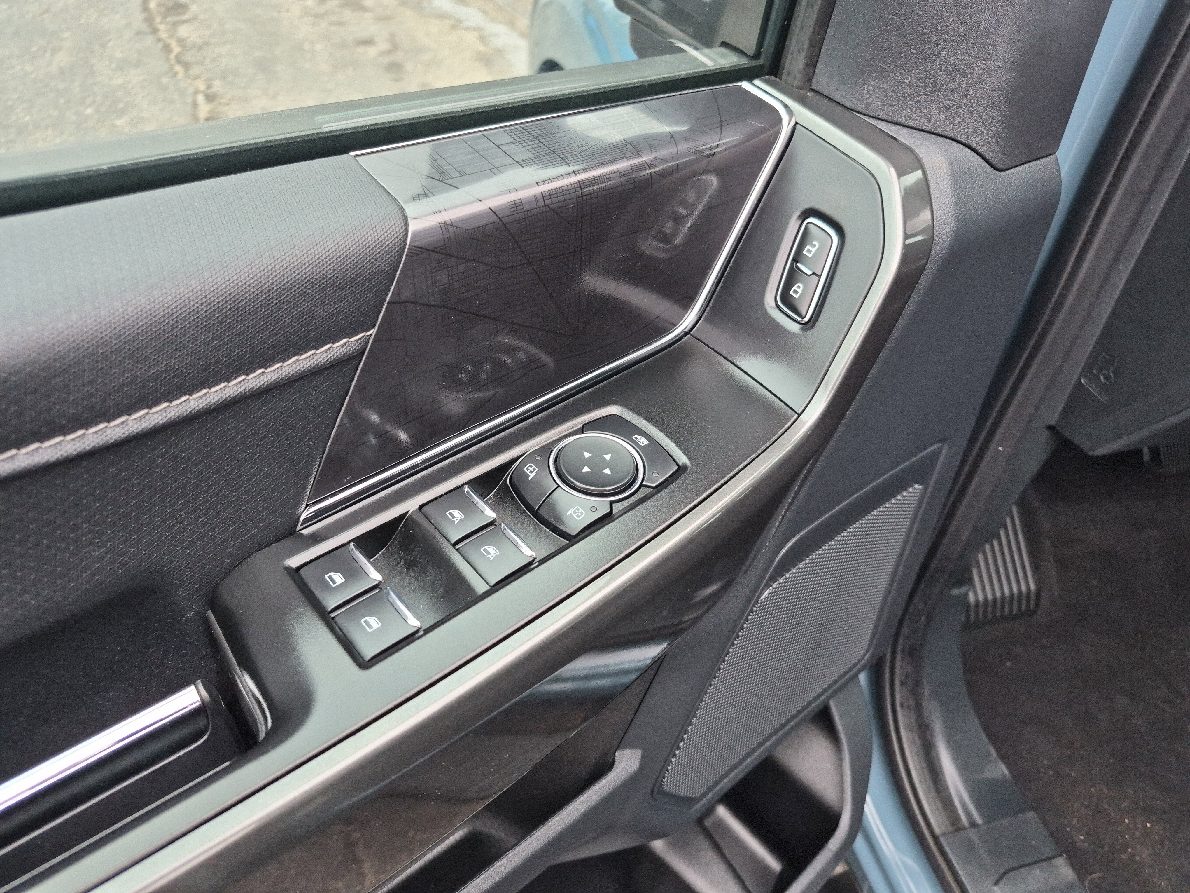 Certified 2023 Ford F150 XLT w/ Equipment Group 302A High image 12