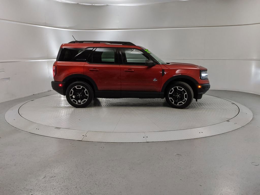 Certified 2023 Ford Bronco Sport Outer Banks w/ Tech Package image 2