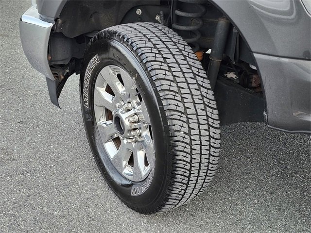 Certified 2019 Ford F250 Lariat w/ Chrome Package image 31