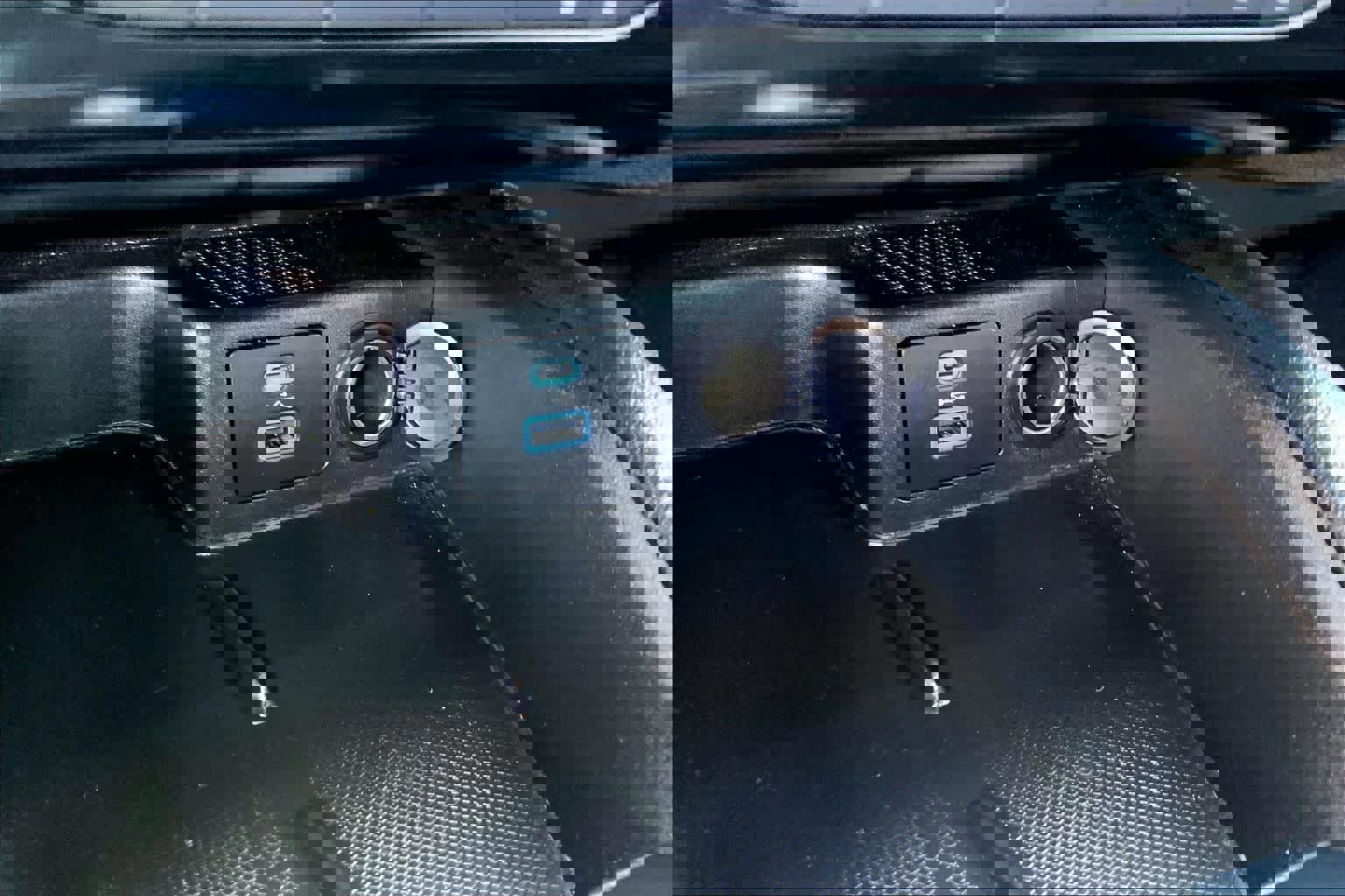 Certified 2022 Ford Escape SEL w/ Technology Package image 31