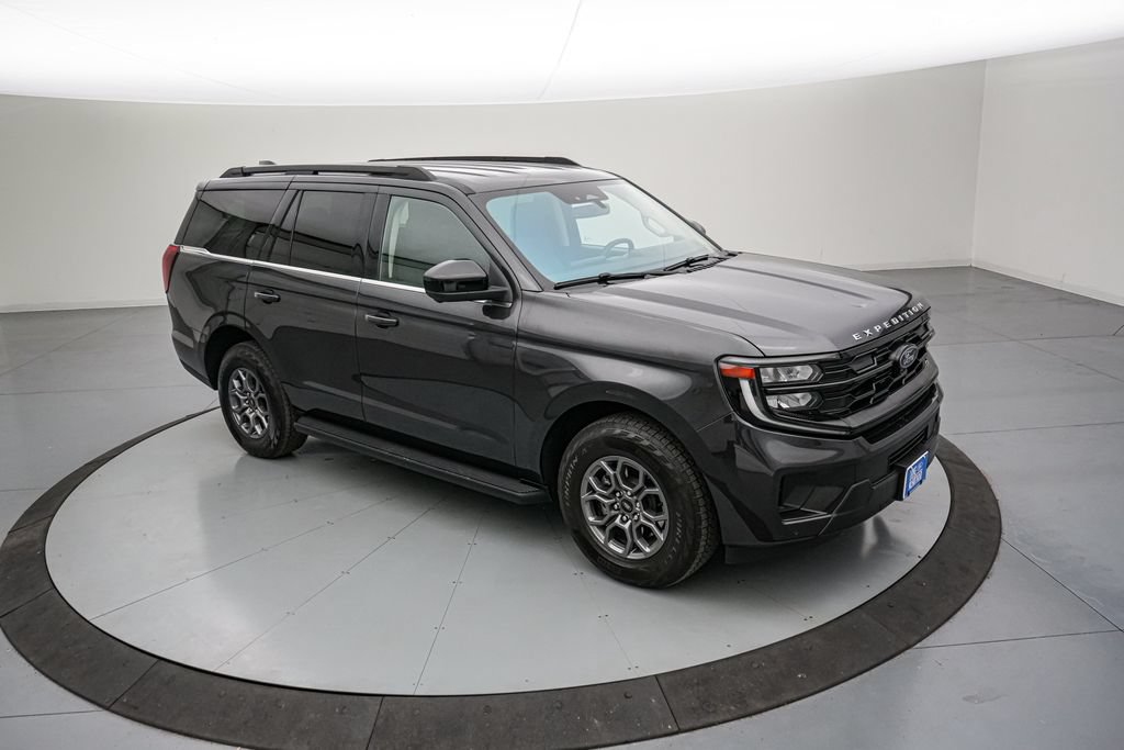 Certified 2025 Ford Expedition Active AWD/4WD video 2