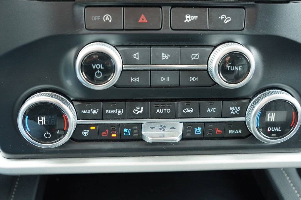 Certified 2024 Ford Expedition Max XLT image 32