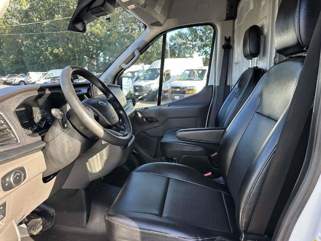 Certified 2025 Ford Transit 250 148 High Roof Extended RWD image 22