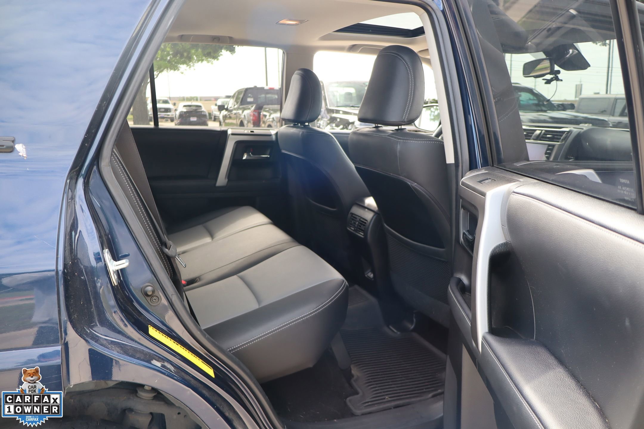 Used 2021 Toyota 4Runner SR5 Premium w/ Moonroof Package AWD/4WD image 29