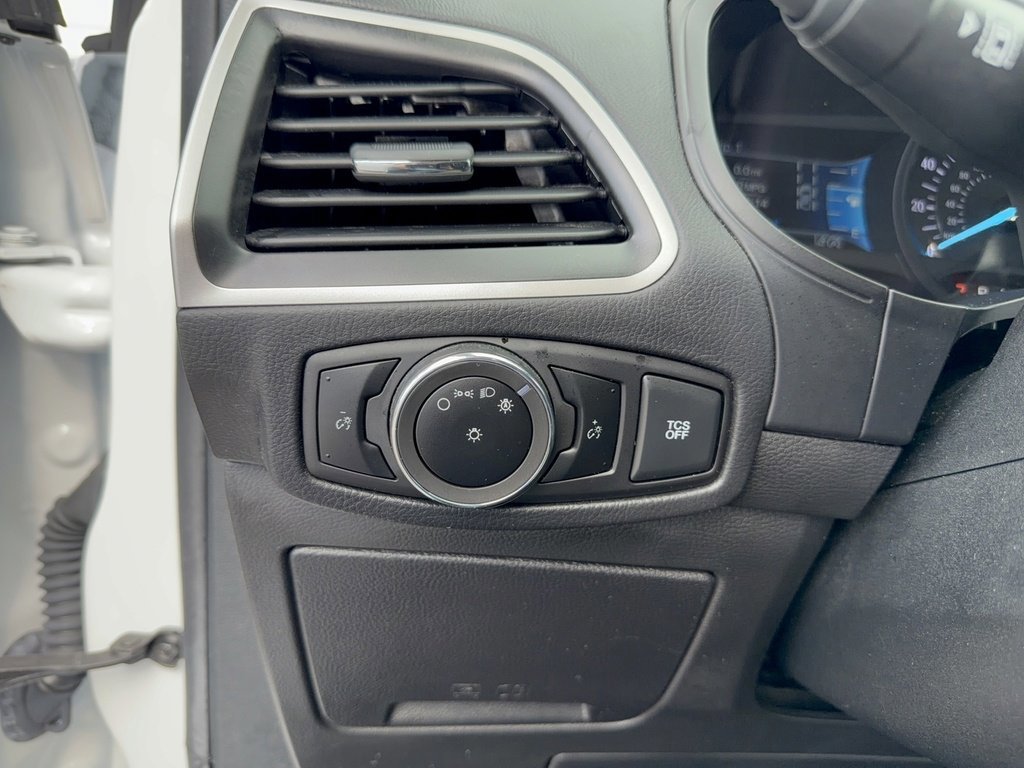 Certified 2024 Ford Edge SEL image 26