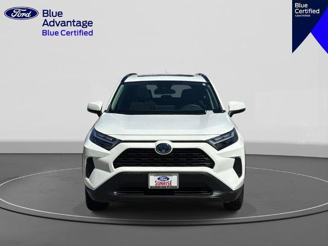 Used 2022 Toyota RAV4 XLE w/ Convenience Package AWD/4WD image 3