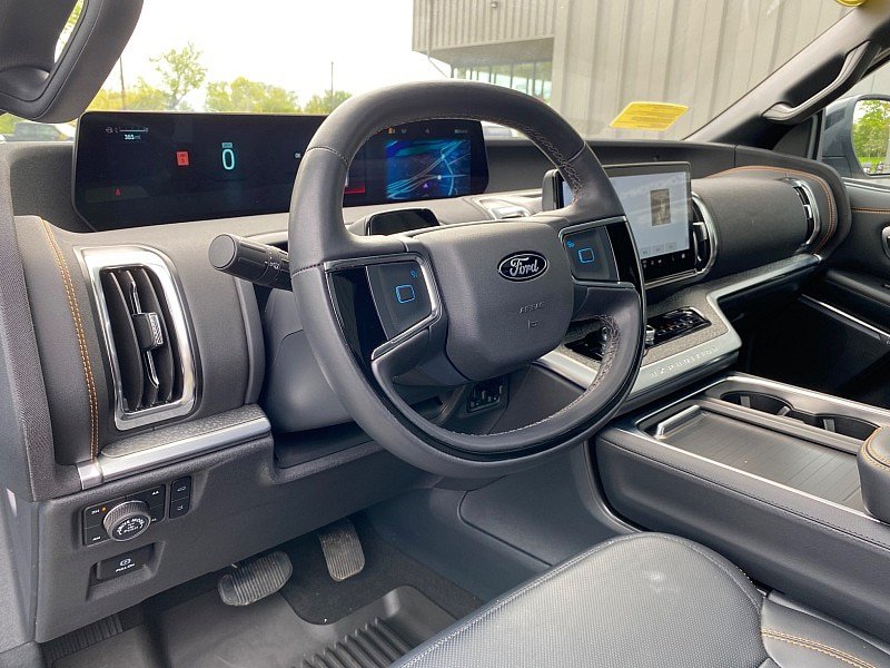 Certified 2025 Ford Expedition Tremor AWD/4WD image 23