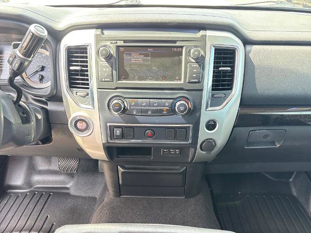 Used 2019 Nissan Titan SV RWD image 23