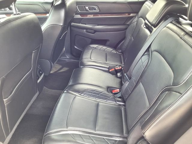 Certified 2018 Ford Explorer Platinum image 13