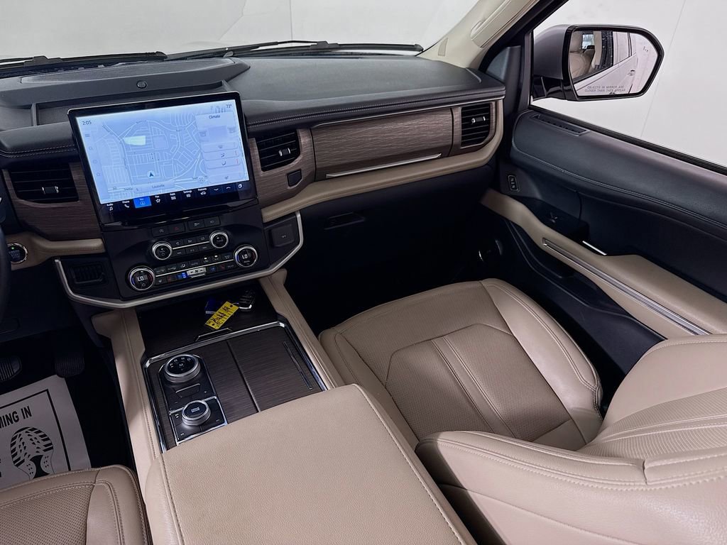 Certified 2024 Ford Expedition Limited image 25