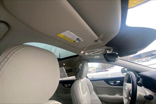Used 2020 Volvo V60 T5 Cross Country w/ Protection Package Premier image 14