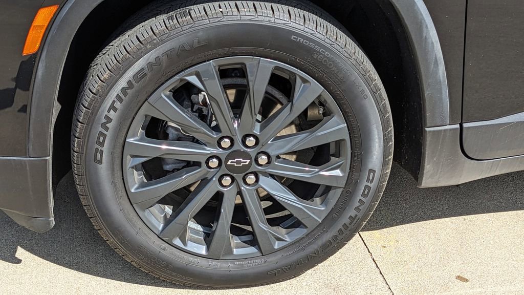 Used 2023 Chevrolet Traverse RS image 10