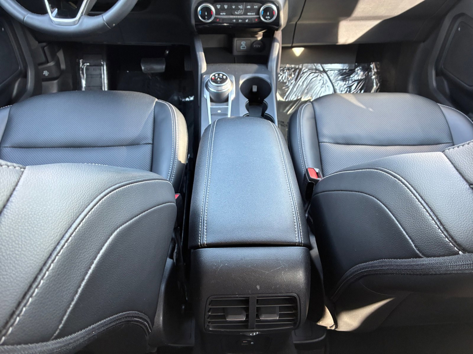 Certified 2022 Ford Escape Titanium image 15