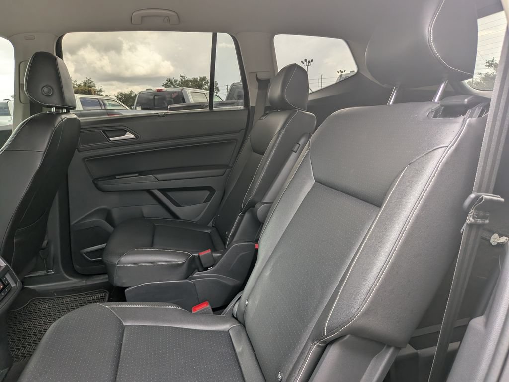 Used 2021 Volkswagen Atlas SE w/ Towing Package FWD image 15
