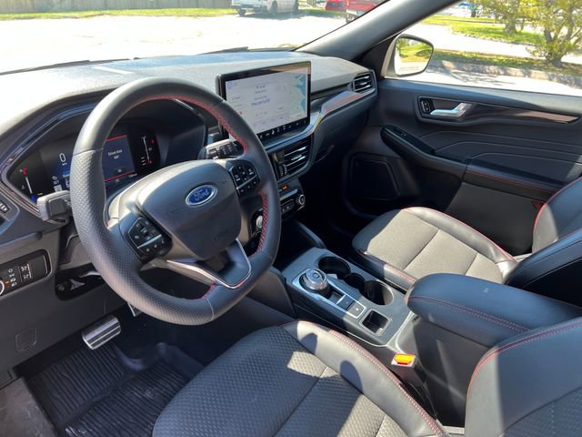 Certified 2023 Ford Escape ST-Line w/ Tech Pack #1 AWD/4WD image 18