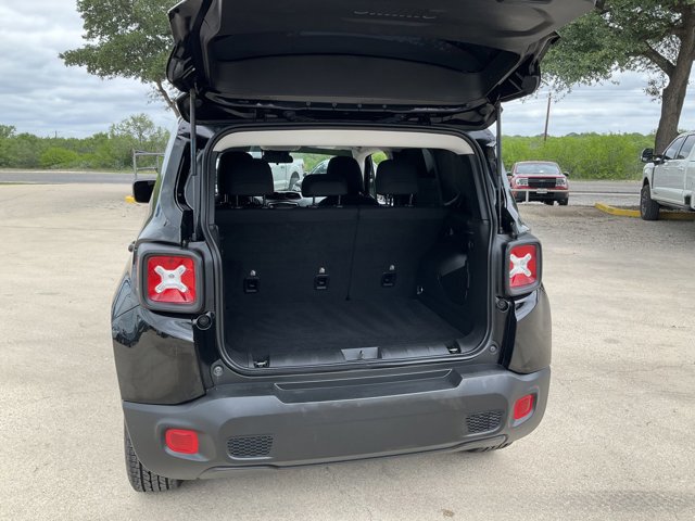 Used 2022 Jeep Renegade Sport w/ Sport Appearance Group AWD/4WD image 13