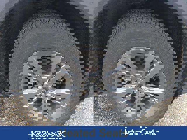 Certified 2024 Ford Explorer XLT w/ Equipment Group 202A AWD/4WD image 23